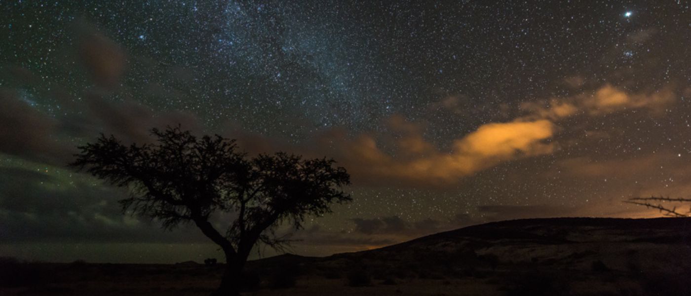 bushbundu-car-rental-namibia-nightsky-stargazing